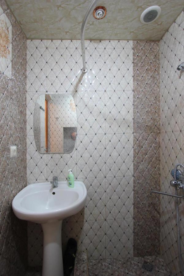 Amiryan Street 1 Bedroom Deluxe Apartment With Balcony Am104 يريفان المظهر الخارجي الصورة